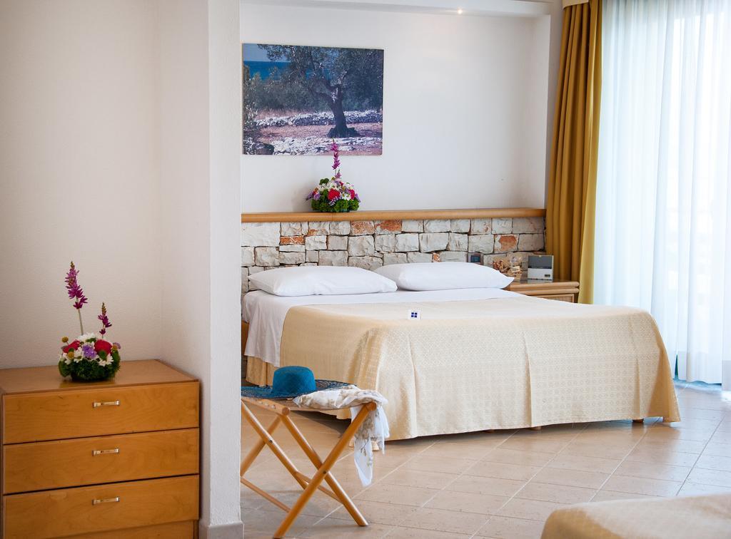 Santa Maria di Leuca Hotel Terminal - Caroli Hotels מראה חיצוני תמונה